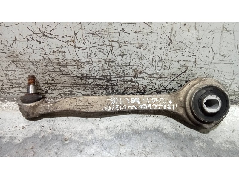 Recambio de brazo suspension inferior delantero izquierdo para mercedes clase c (w203) berlina 240 (203.061) referencia OEM IAM 