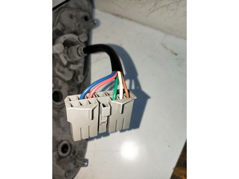 Recambio de retrovisor izquierdo para peugeot 406 berlina (s1/s2) referencia OEM IAM   