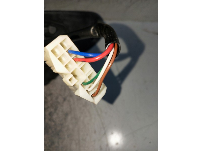 Recambio de retrovisor izquierdo para peugeot 406 berlina (s1/s2) referencia OEM IAM   