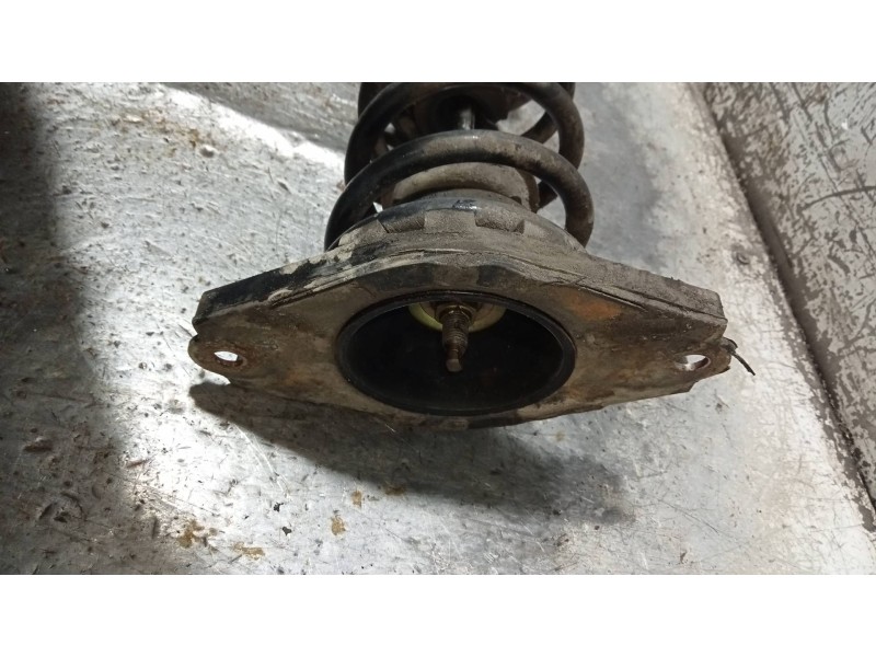 Recambio de amortiguador trasero derecho para nissan almera (n16/e) acenta referencia OEM IAM   