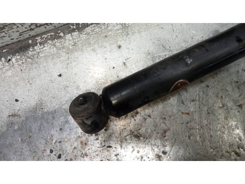 Recambio de amortiguador trasero derecho para mercedes clase c (w203) berlina 240 (203.061) referencia OEM IAM   