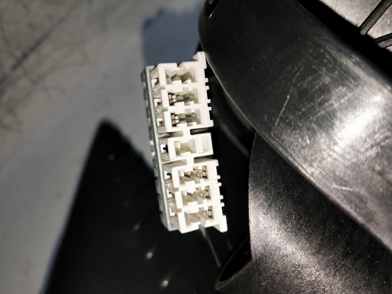 Recambio de retrovisor izquierdo para peugeot 406 berlina (s1/s2) referencia OEM IAM   