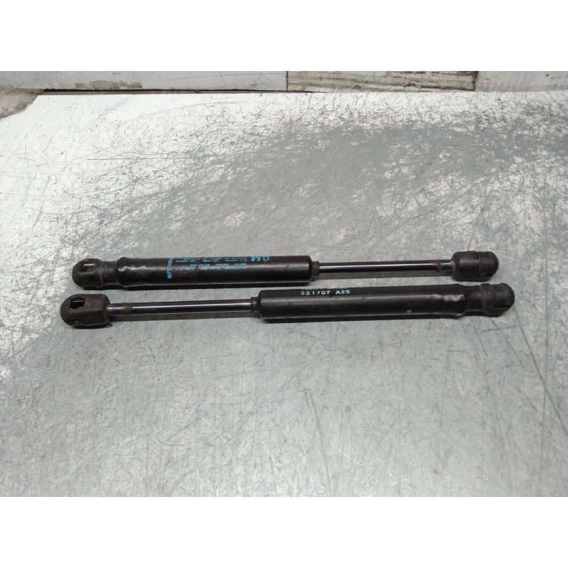 Recambio de amortiguadores maletero / porton para opel astra h ber. cosmo referencia OEM IAM 93304730 4P 470N