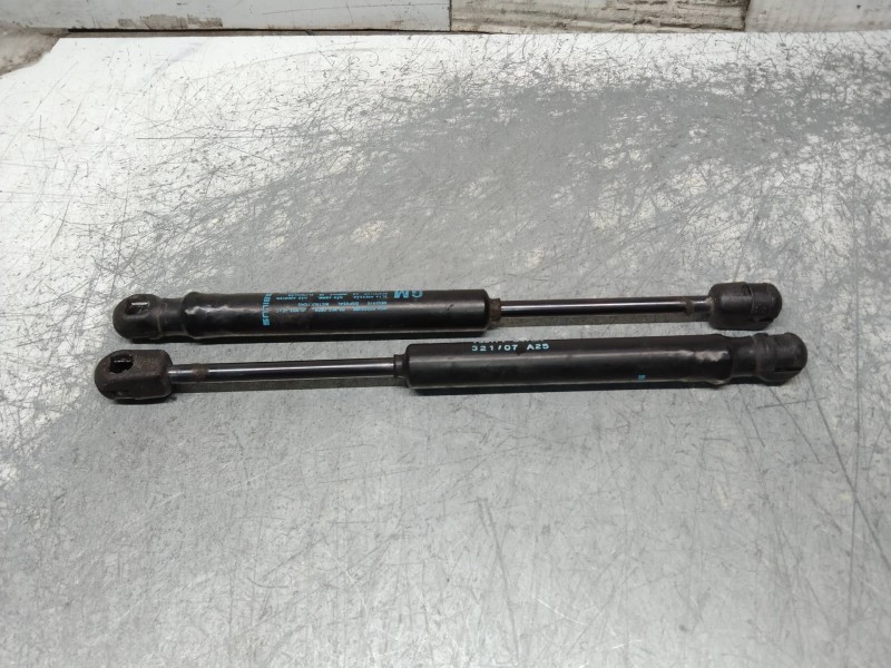 Recambio de amortiguadores maletero / porton para opel astra h ber. cosmo referencia OEM IAM 93304730 4P 470N