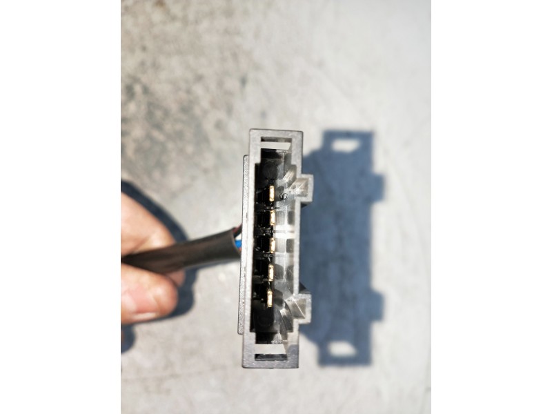 Recambio de retrovisor derecho para volkswagen golf iii berlina (1h1) referencia OEM IAM   