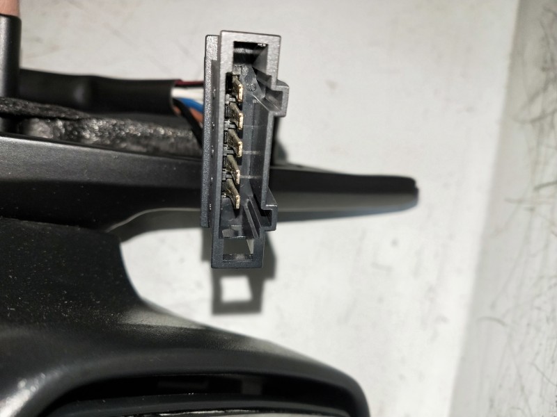 Recambio de retrovisor derecho para volkswagen golf iii berlina (1h1) referencia OEM IAM   