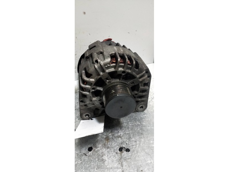 Recambio de alternador para nissan almera (n16/e) acenta referencia OEM IAM 8200385914  