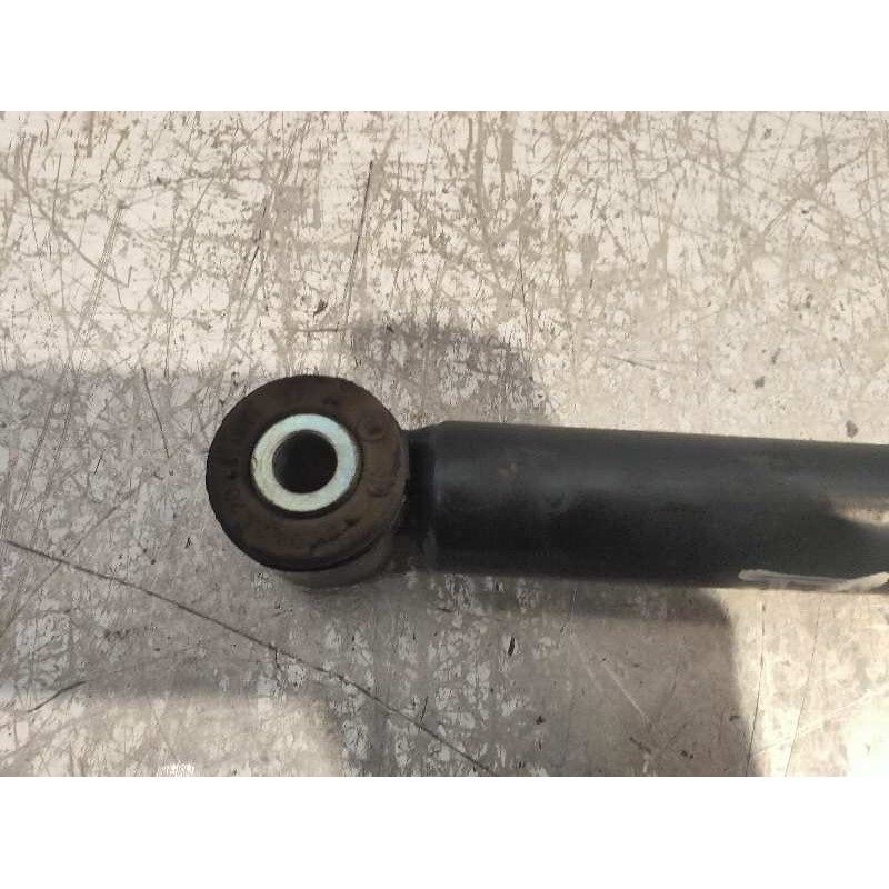 Recambio de amortiguador trasero derecho para ford fiesta (cb1) 1.4 16v cat referencia OEM IAM   