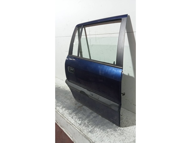 Recambio de puerta trasera derecha para opel zafira a elegance referencia OEM IAM   5P
