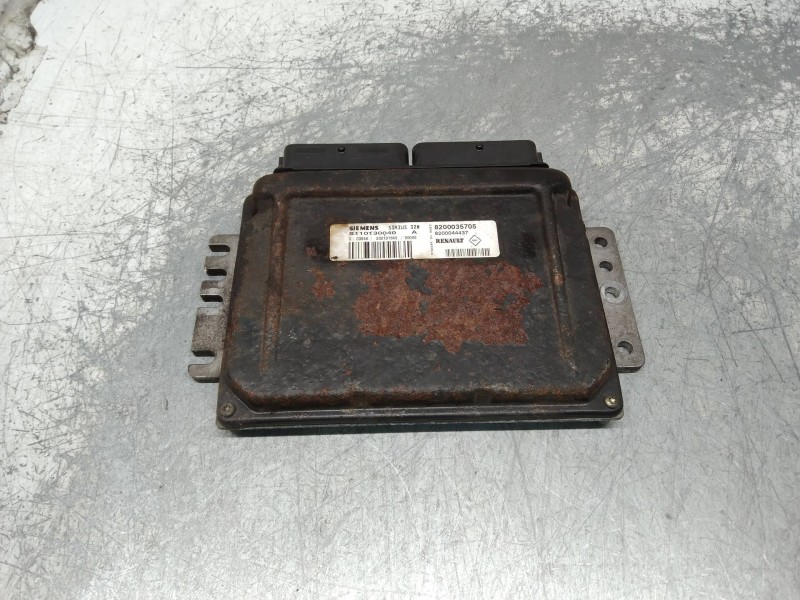 Recambio de centralita motor uce para renault laguna (b56) 1.6 16v rt referencia OEM IAM S110130040A 8200035705 8200044437 SIRIU