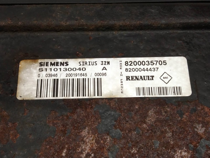 Recambio de centralita motor uce para renault laguna (b56) 1.6 16v rt referencia OEM IAM S110130040A 8200035705 8200044437 SIRIU