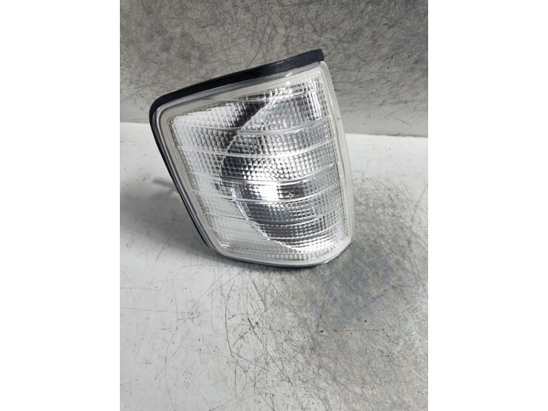 Recambio de piloto delantero derecho para mercedes clase c (w201) berlina referencia OEM IAM   