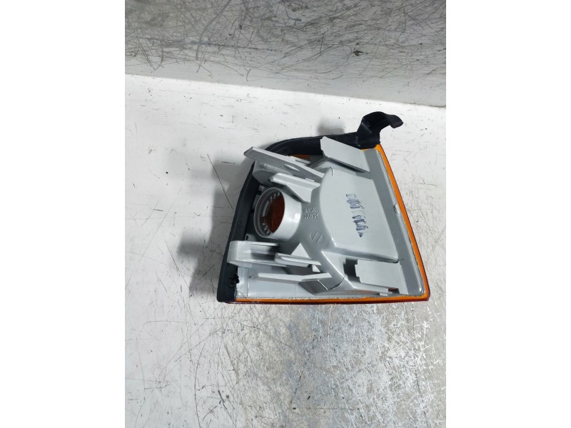 Recambio de piloto delantero izquierdo para audi 80 avant referencia OEM IAM   