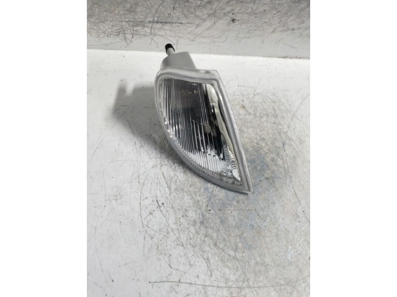 Recambio de piloto delantero derecho para citroen saxo referencia OEM IAM   