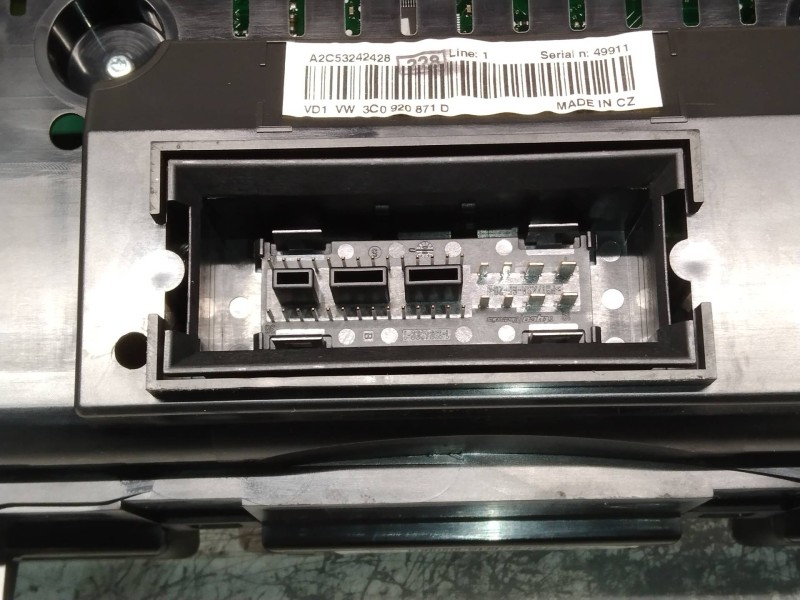 Recambio de cuadro instrumentos para volkswagen passat berlina (3c2) highline referencia OEM IAM 3C0920871D A2C53242428 