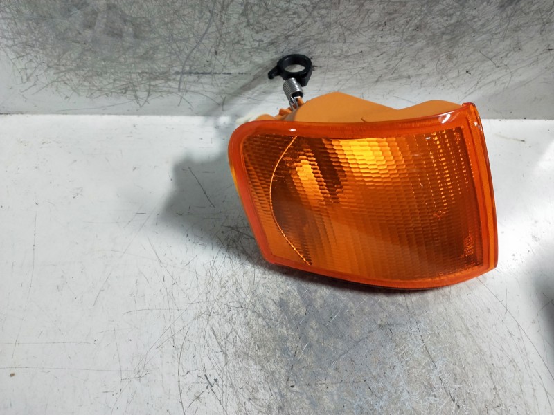 Recambio de piloto delantero derecho para ford escort berlina/turnier referencia OEM IAM   