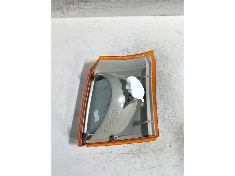 Recambio de piloto delantero derecho para ford transit bus 1995 referencia OEM IAM   