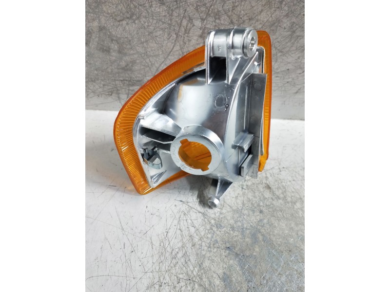 Recambio de piloto delantero izquierdo para ford escort berlina referencia OEM IAM   