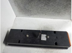 Recambio de piloto trasero central para mercedes sprinter 02.00  caja cerrada referencia OEM IAM    2