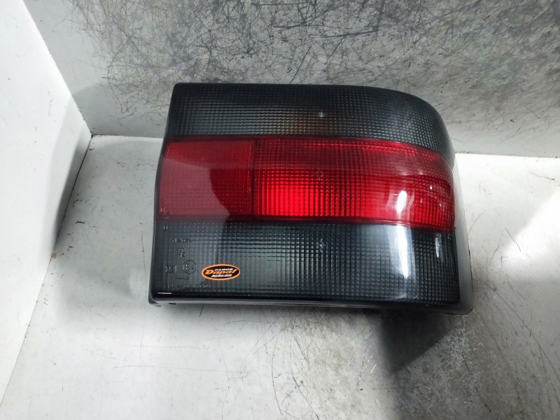 Recambio de piloto trasero derecho para renault 19 hatchback (b/c53) referencia OEM IAM   