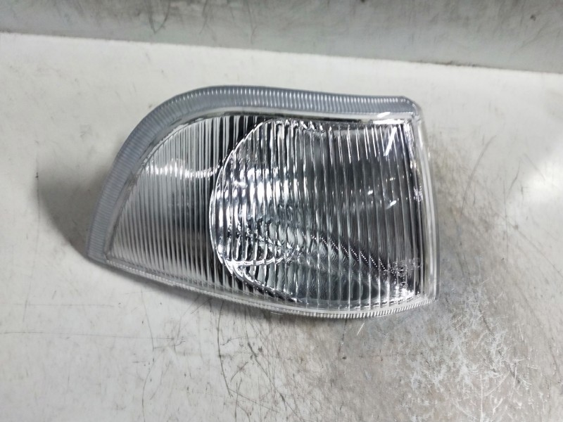 Recambio de piloto delantero derecho para volvo v40 familiar referencia OEM IAM   