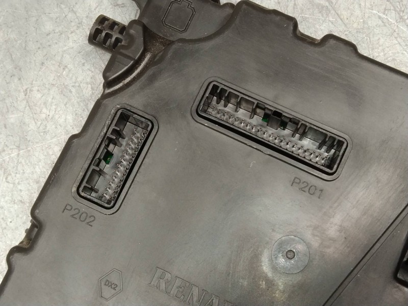 Recambio de modulo electronico para renault kangoo furgón compact comfort referencia OEM IAM 8201077402B 002025209 BCMN1