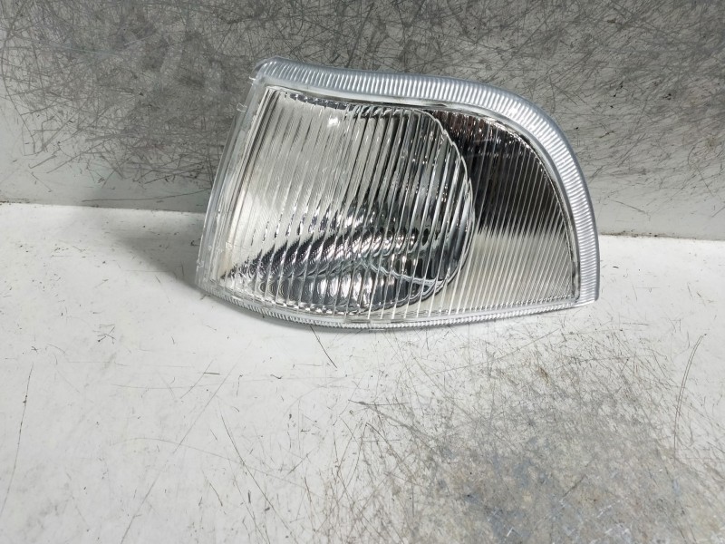 Recambio de piloto delantero izquierdo para volvo v40 familiar referencia OEM IAM   