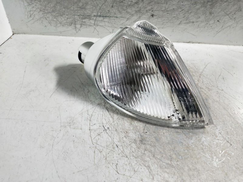 Recambio de piloto delantero derecho para renault laguna (b56) referencia OEM IAM   