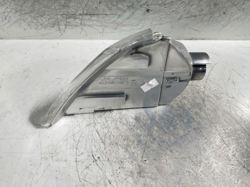 Recambio de piloto delantero derecho para renault laguna (b56) referencia OEM IAM   