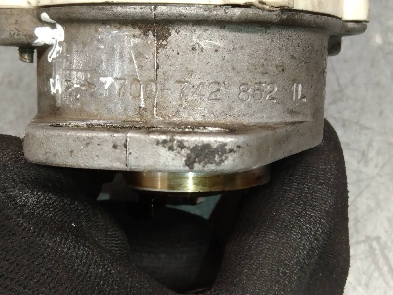 Recambio de delco para renault 19 (b/c/l53) referencia OEM IAM 7700742852  