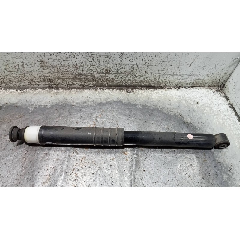 Recambio de amortiguador trasero derecho para renault captur 1.2 tce energy referencia OEM IAM 562107338R 03091000506 