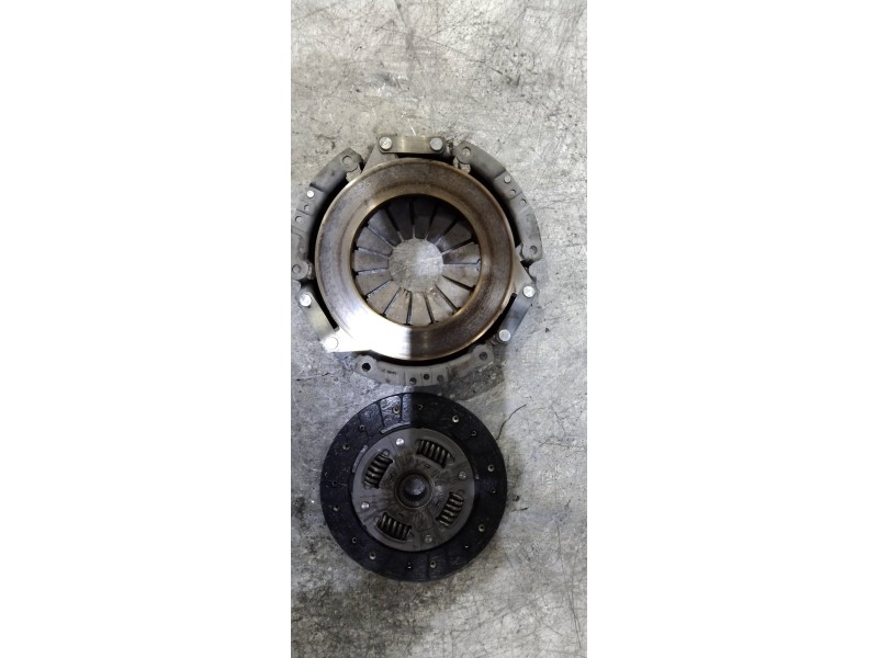 Recambio de kit embrague para nissan vanette cargo 2.3 diesel referencia OEM IAM   