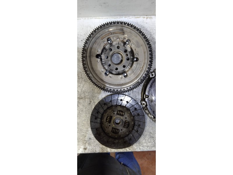 Recambio de kit embrague para ford transit caja cerrada ´06 ft 260 k (corto) lkw (camion) referencia OEM IAM   
