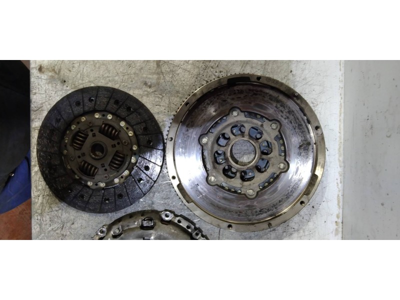 Recambio de kit embrague para ford transit caja cerrada ´06 ft 260 k (corto) lkw (camion) referencia OEM IAM   