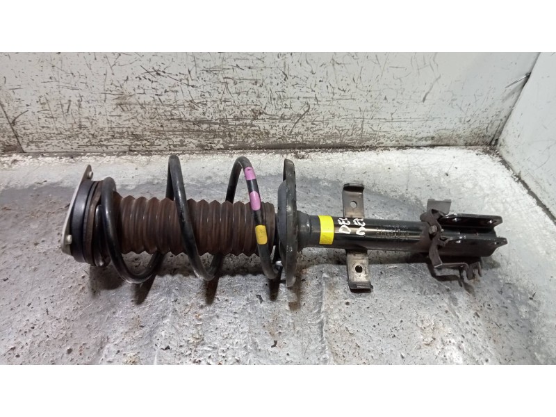 Recambio de amortiguador delantero derecho para renault captur 1.2 tce energy referencia OEM IAM 543020638R  
