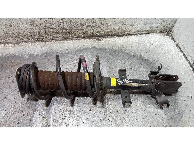 Recambio de amortiguador delantero izquierdo para renault captur 1.2 tce energy referencia OEM IAM 543020638R  
