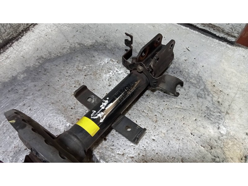 Recambio de amortiguador delantero izquierdo para renault captur 1.2 tce energy referencia OEM IAM 543020638R  