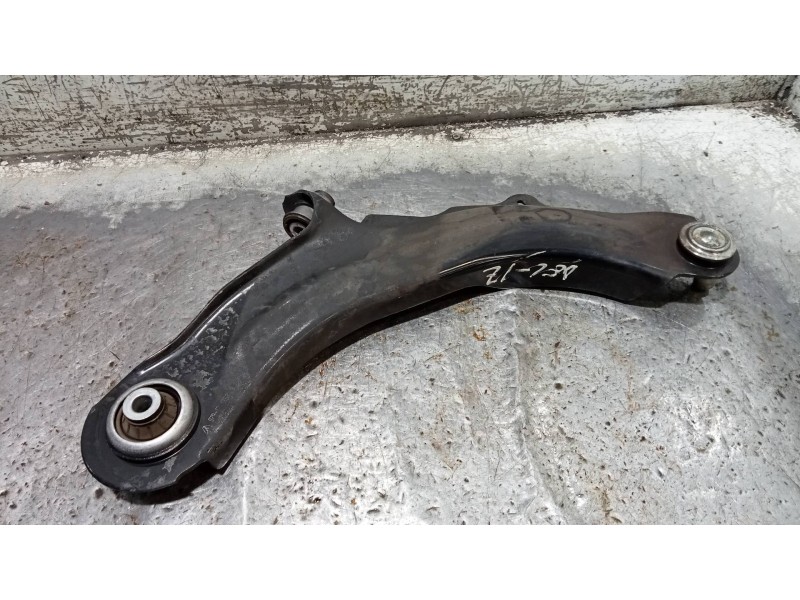 Recambio de brazo suspension inferior delantero izquierdo para renault captur 1.2 tce energy referencia OEM IAM   