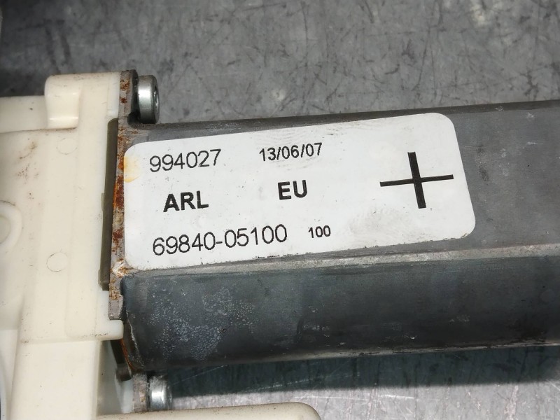 Recambio de elevalunas trasero izquierdo para toyota avensis wagon (t25) 2.2 d-4d clean power executive referencia OEM IAM 69840