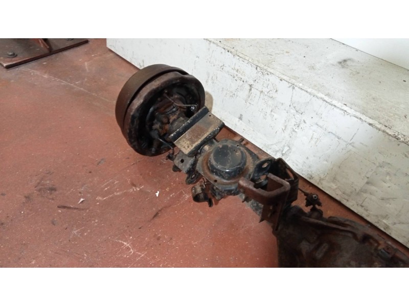 Recambio de puente trasero para ford maverick (nl) gl referencia OEM IAM   TAMBOR / ABS