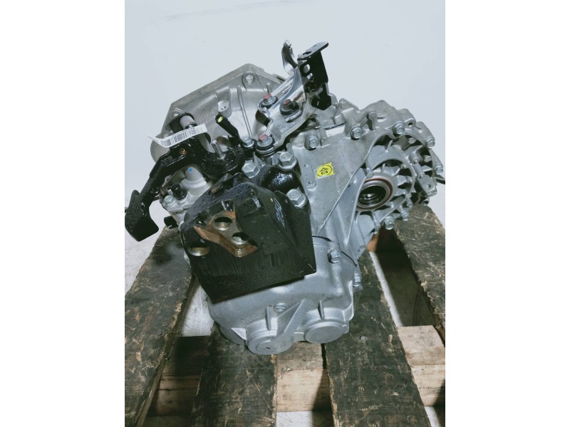 Recambio de caja cambios para hyundai i20 klass referencia OEM IAM BD72NB 011757 6V