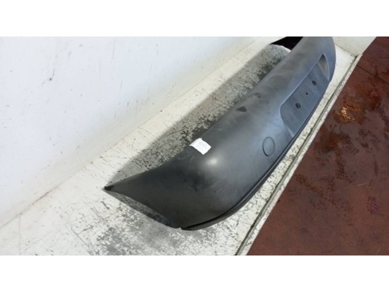 Recambio de paragolpes trasero para ford fiesta berlina básico referencia OEM IAM   