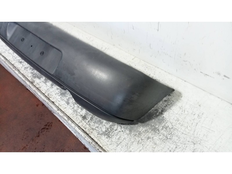Recambio de paragolpes trasero para ford fiesta berlina básico referencia OEM IAM   