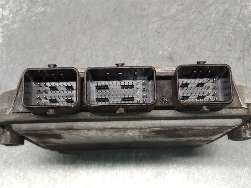 Recambio de centralita motor uce para ford fiesta (cbk) fun referencia OEM IAM 5WS40433AT 7S6112A650AA 2CLA J38AC SID804