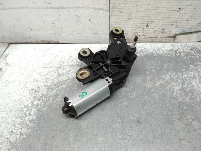 Recambio de motor limpia trasero para volkswagen passat variant (3b5) comfortline referencia OEM IAM 404218 8L0955711 
