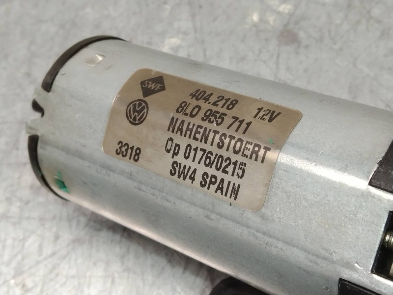 Recambio de motor limpia trasero para volkswagen passat variant (3b5) comfortline referencia OEM IAM 404218 8L0955711 