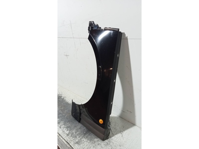 Recambio de aleta delantera izquierda para land rover range rover (lm) td6 se referencia OEM IAM   