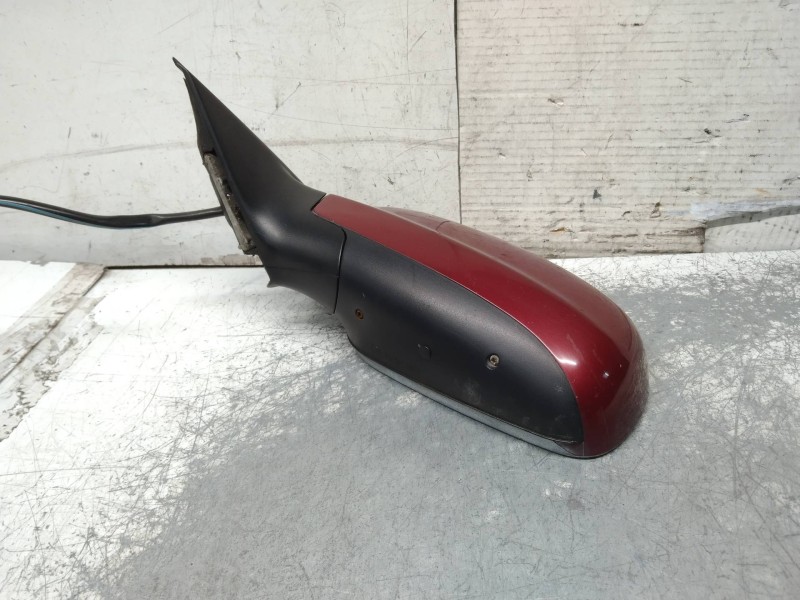 Recambio de retrovisor izquierdo para volkswagen passat variant (3b5) comfortline referencia OEM IAM   ELECTRICO