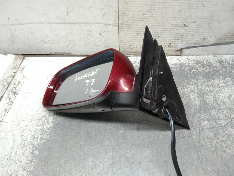 Recambio de retrovisor izquierdo para volkswagen passat variant (3b5) comfortline referencia OEM IAM   ELECTRICO
