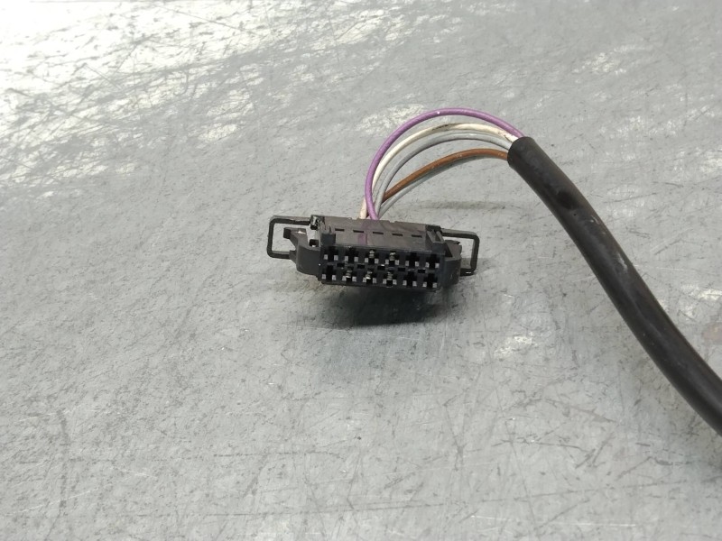 Recambio de retrovisor izquierdo para volkswagen passat variant (3b5) comfortline referencia OEM IAM   ELECTRICO